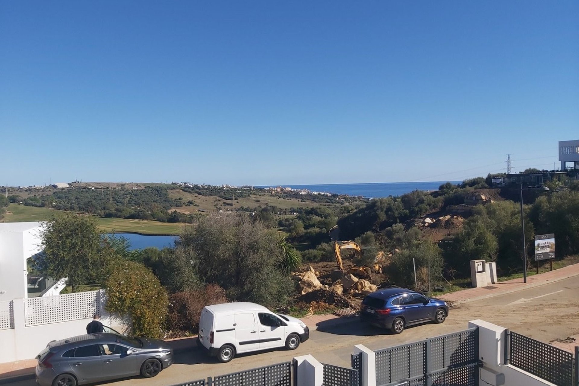 Resale - Villa -
Valle Romano Golf - Inland