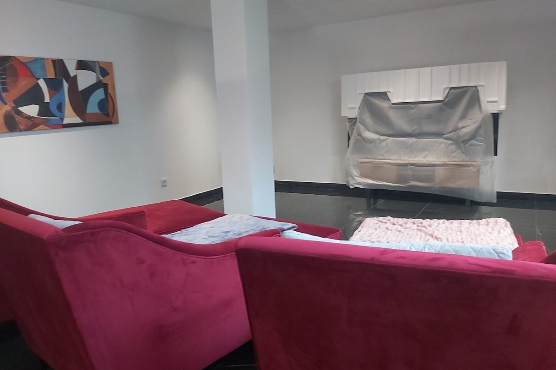 Resale - Villa -
Valle Romano Golf - Inland