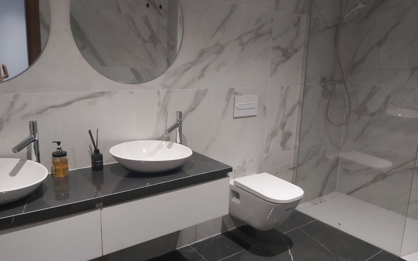 Resale - Villa -
Valle Romano Golf - Inland