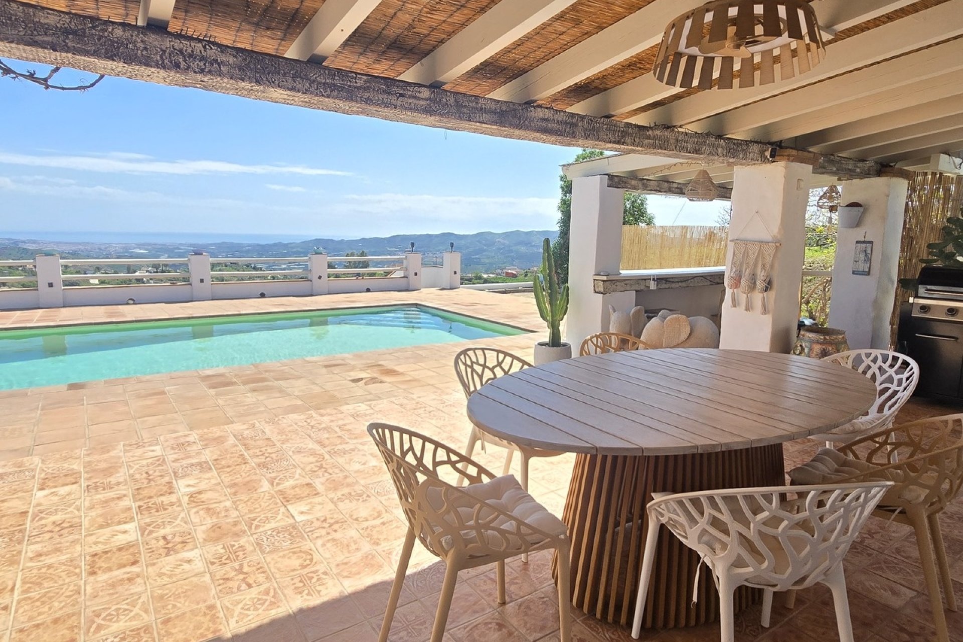 Resale - Villa -
Vélez-Málaga - Costa del Sol