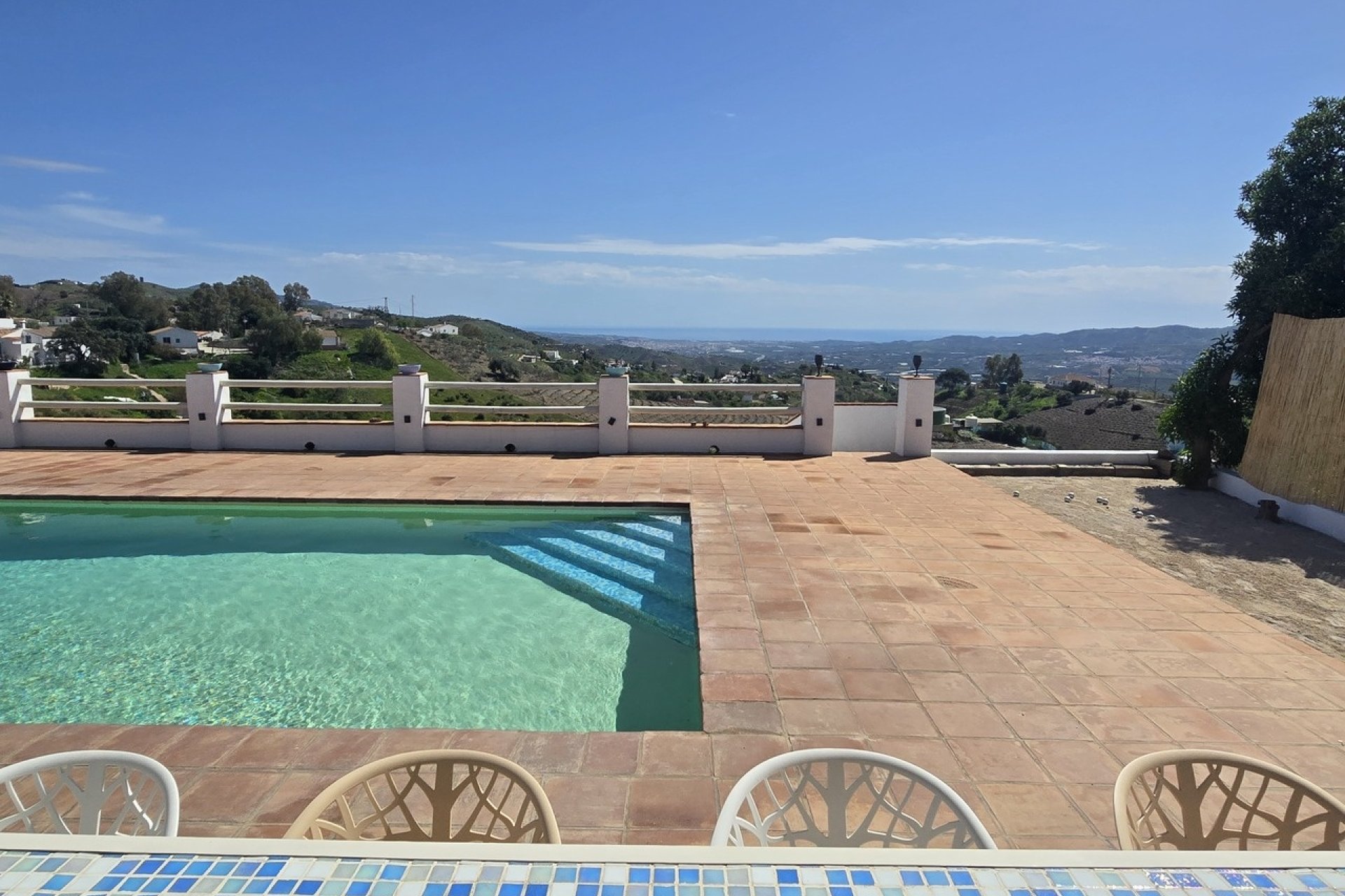 Resale - Villa -
Vélez-Málaga - Costa del Sol