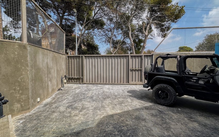 Resale - Villa -
Villajoyosa