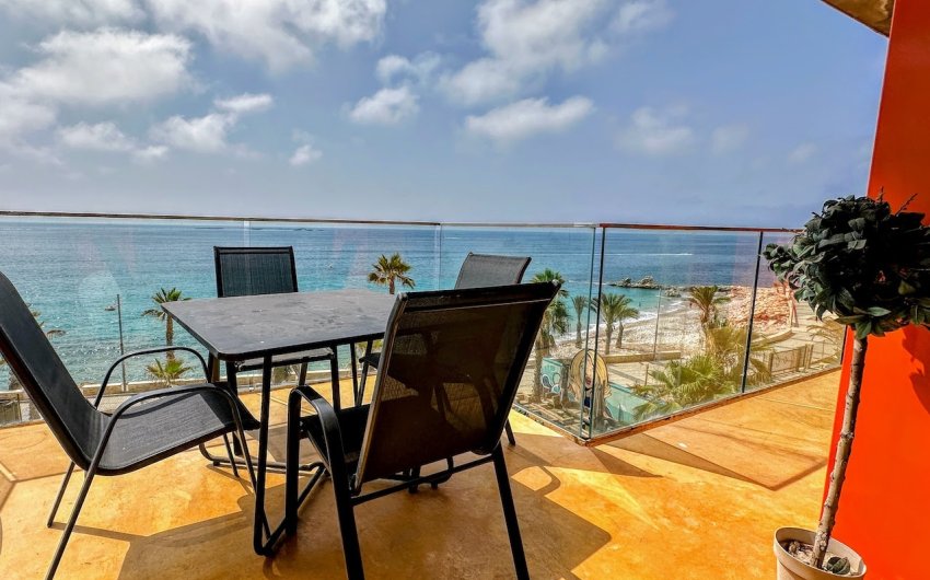 Resale - Villa -
Villajoyosa