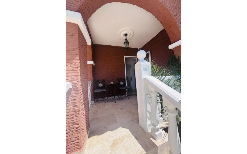 Resale - Villa -
Villamartin - Costa Blanca