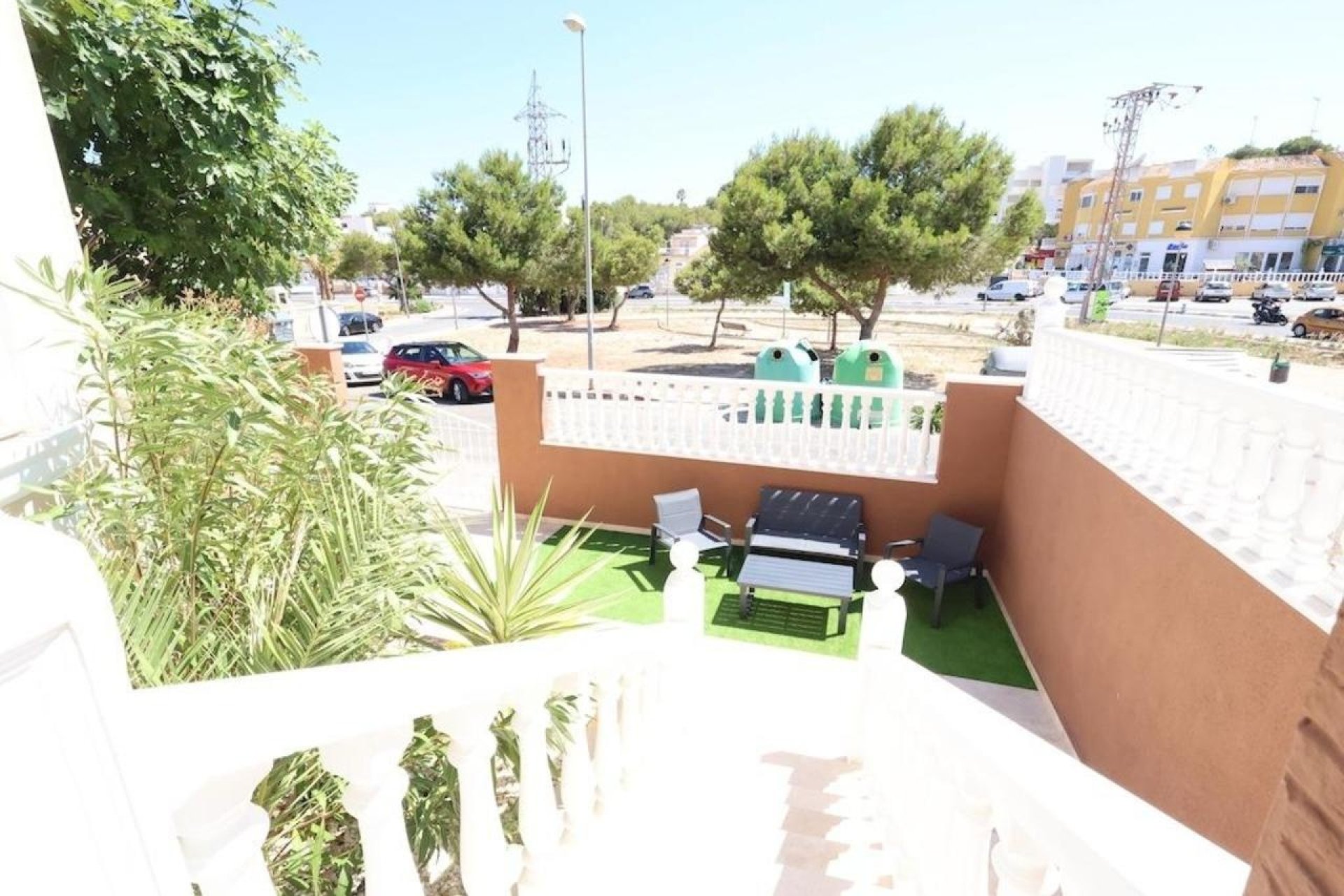 Resale - Villa -
Villamartin - Costa Blanca