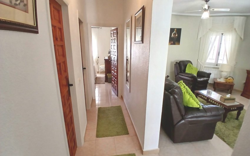 Resale - Villa -
Villamartin - Costa Blanca