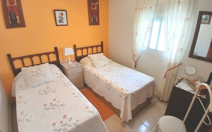 Resale - Villa -
Villamartin - Costa Blanca
