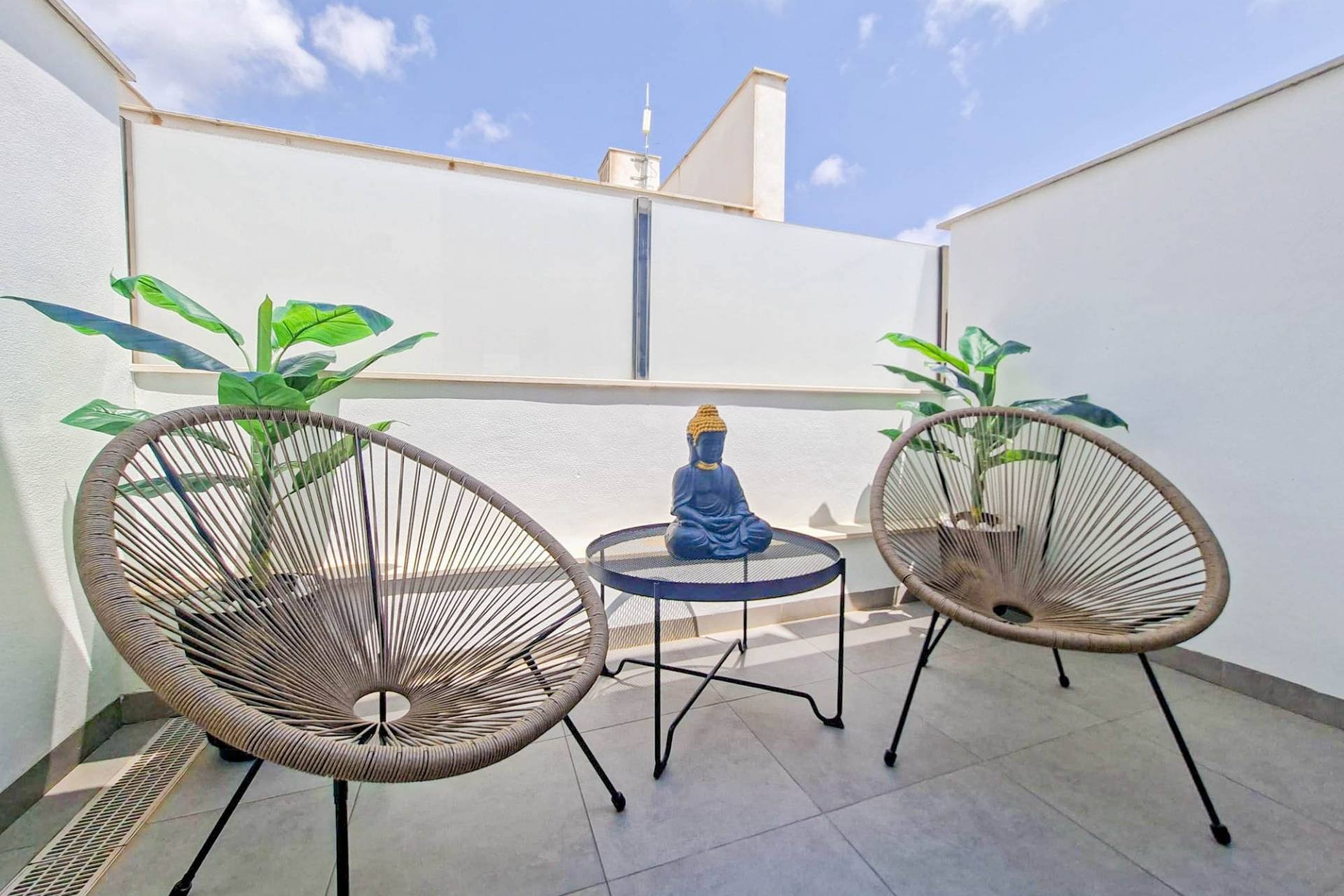 Resale - Villa -
Villamartin - Costa Blanca