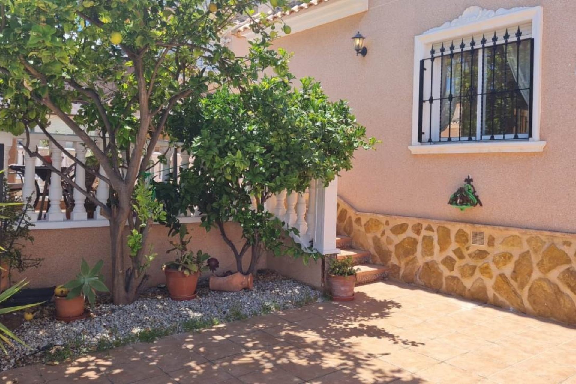 Resale - Villa -
Villamartin - Costa Blanca