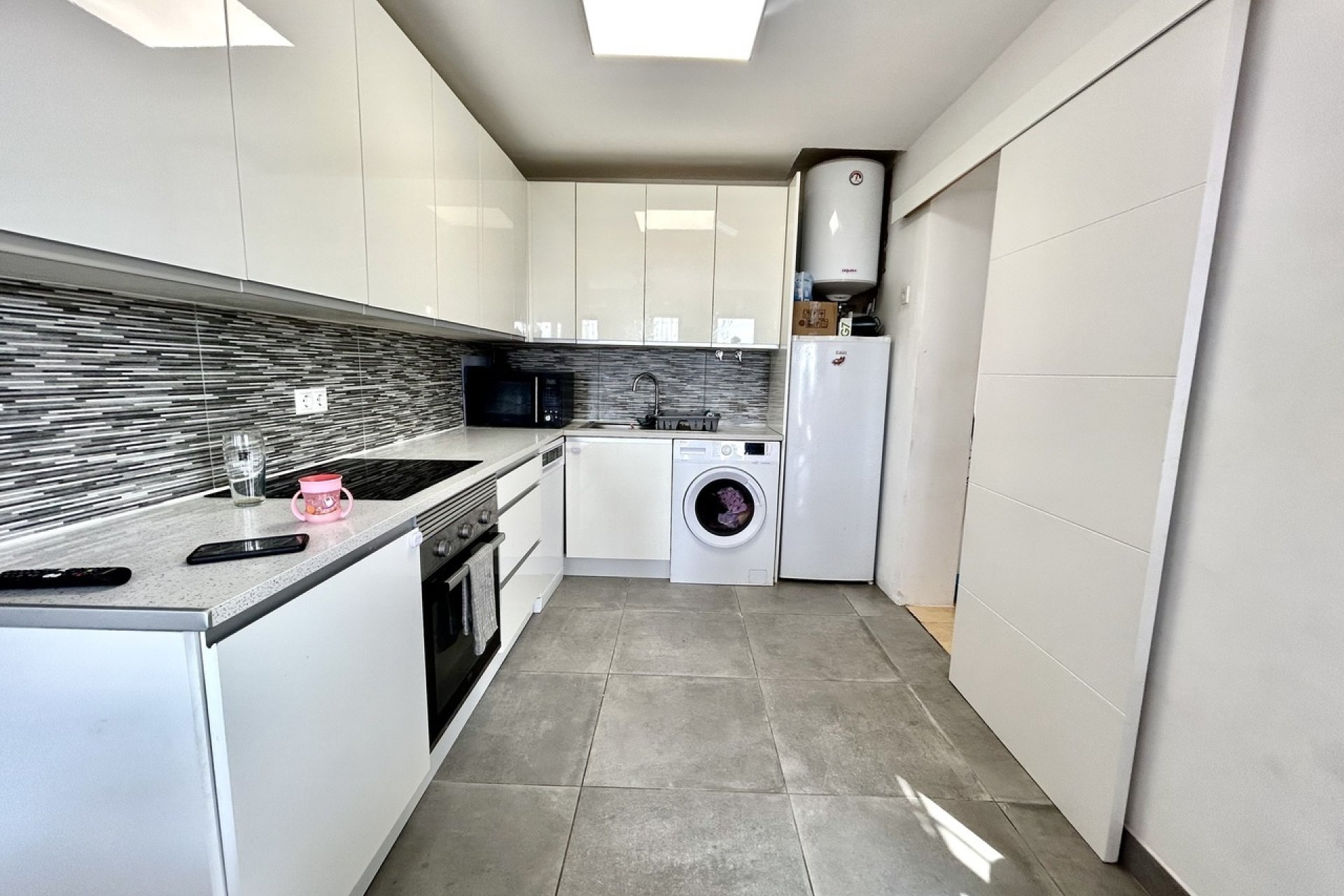 Resale - Villa -
Villamartin - Costa Blanca
