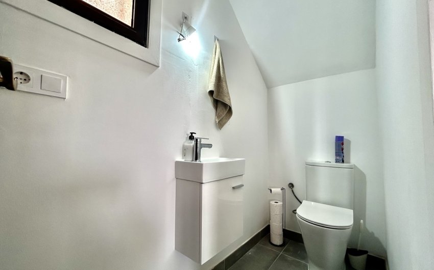 Resale - Villa -
Villamartin - Costa Blanca