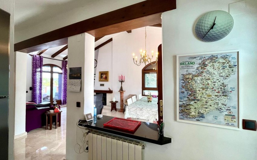 Resale - Villa -
Villamartin - Costa Blanca