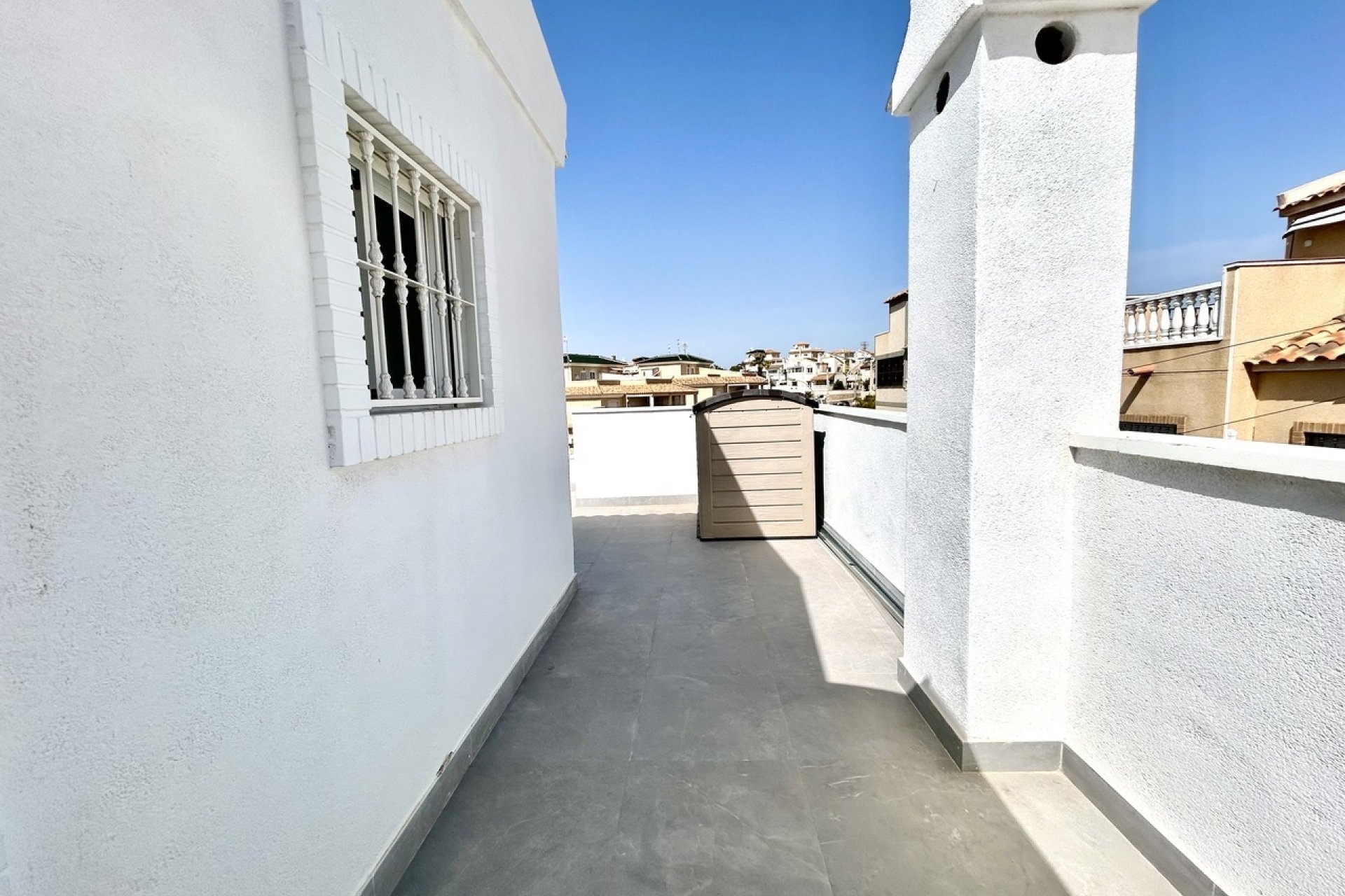 Resale - Villa -
Villamartin - Costa Blanca