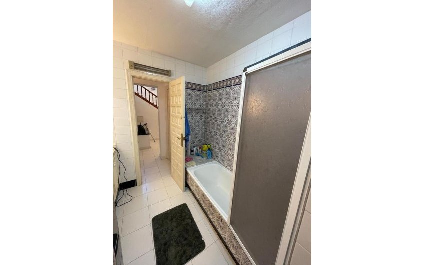 Resale - Villa -
Villamartin - Costa Blanca