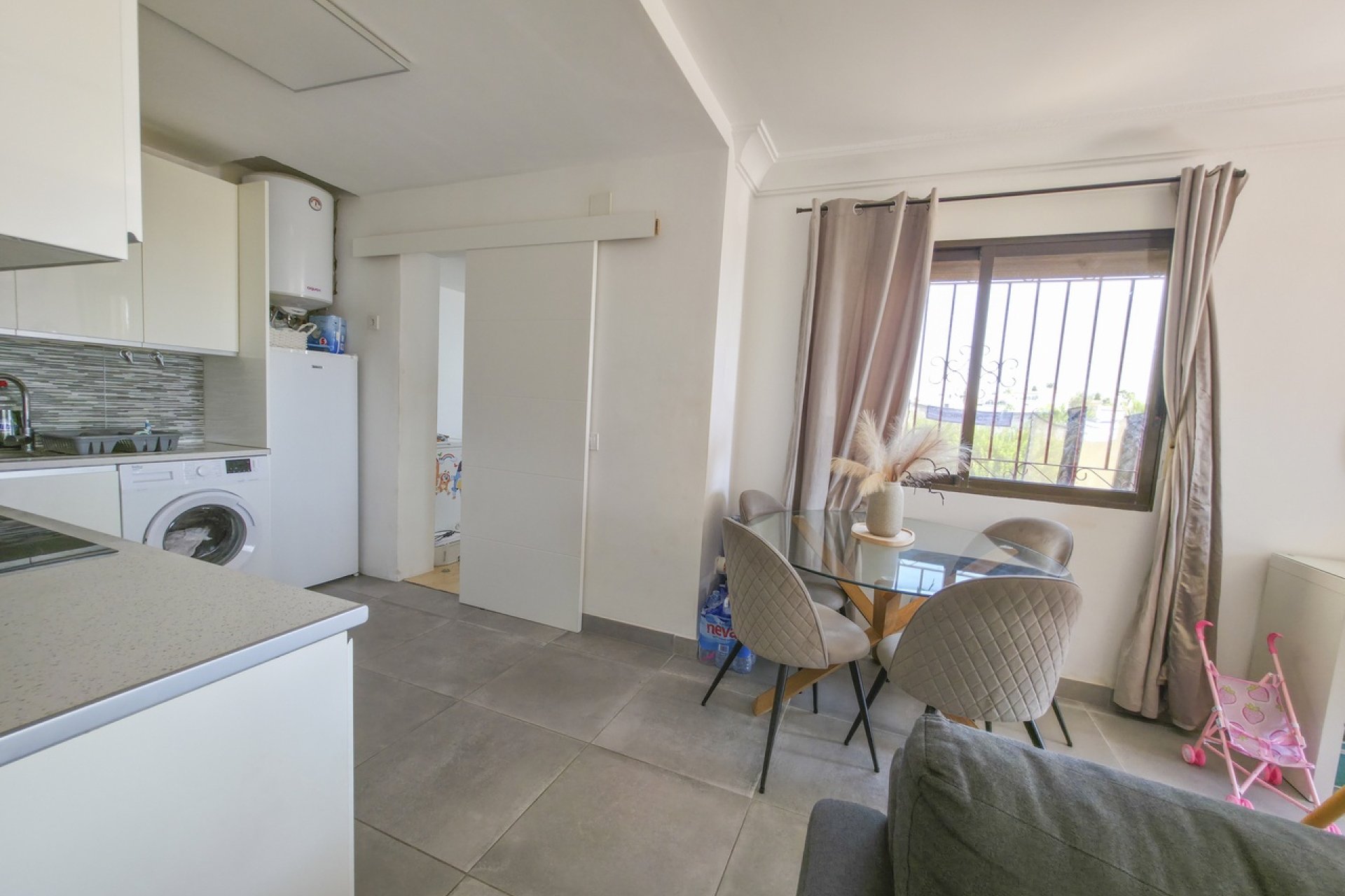 Resale - Villa -
Villamartin - Costa Blanca