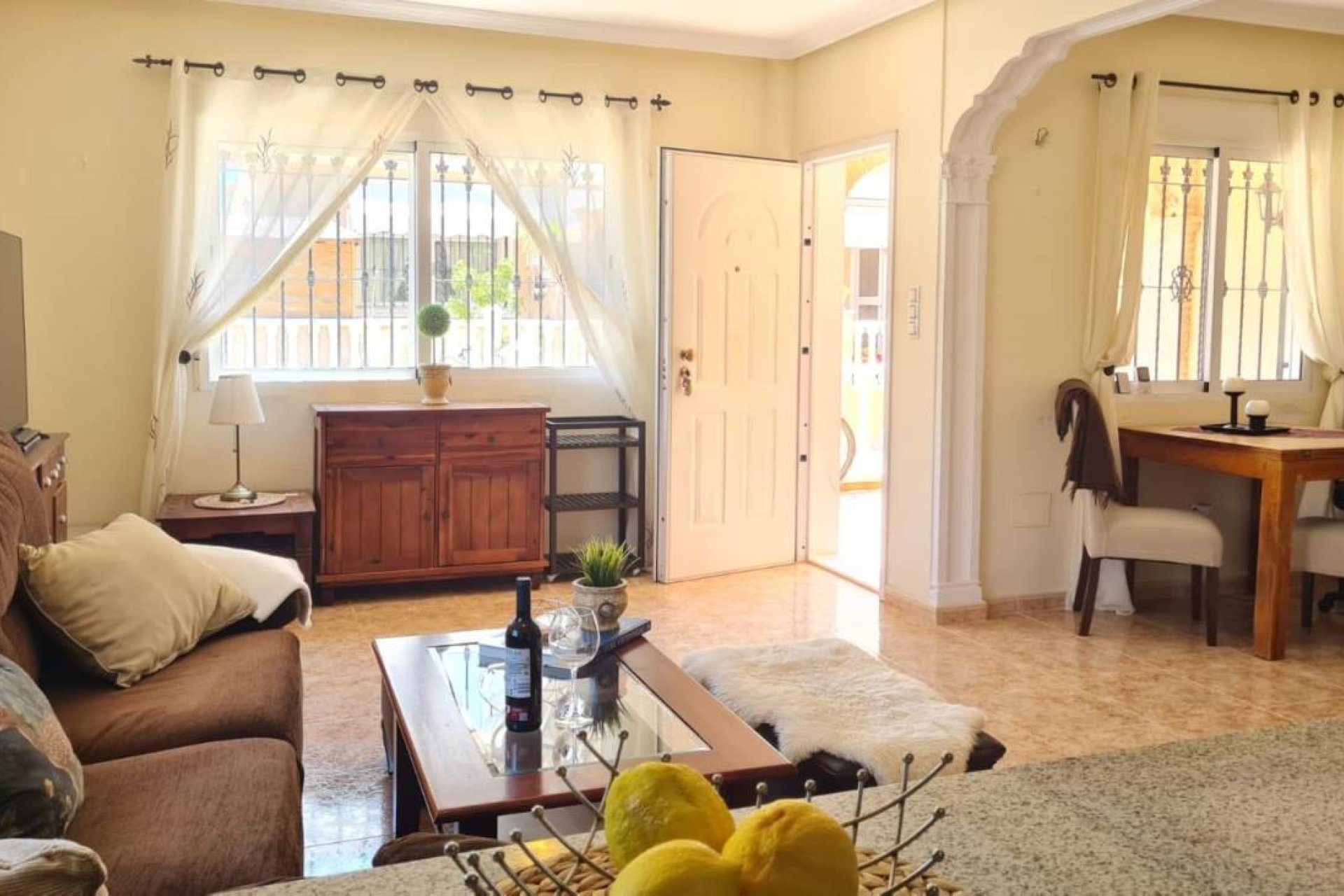 Resale - Villa -
Villamartin - Costa Blanca