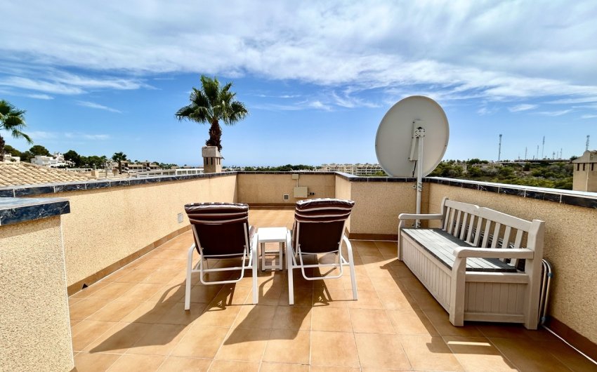 Resale - Villa -
Villamartin - Costa Blanca