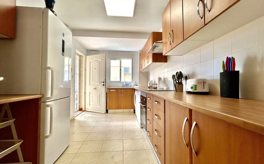 Resale - Villa -
Villamartin - Costa Blanca