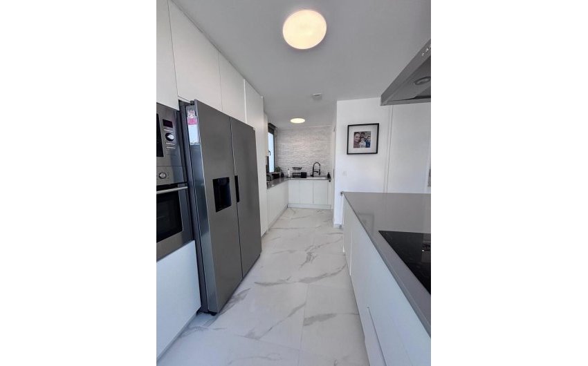 Resale - Villa -
Villamartin - Costa Blanca