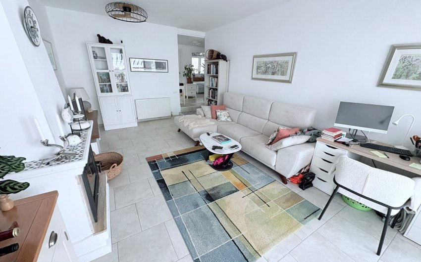 Resale - Villa -
Villamartin - Costa Blanca