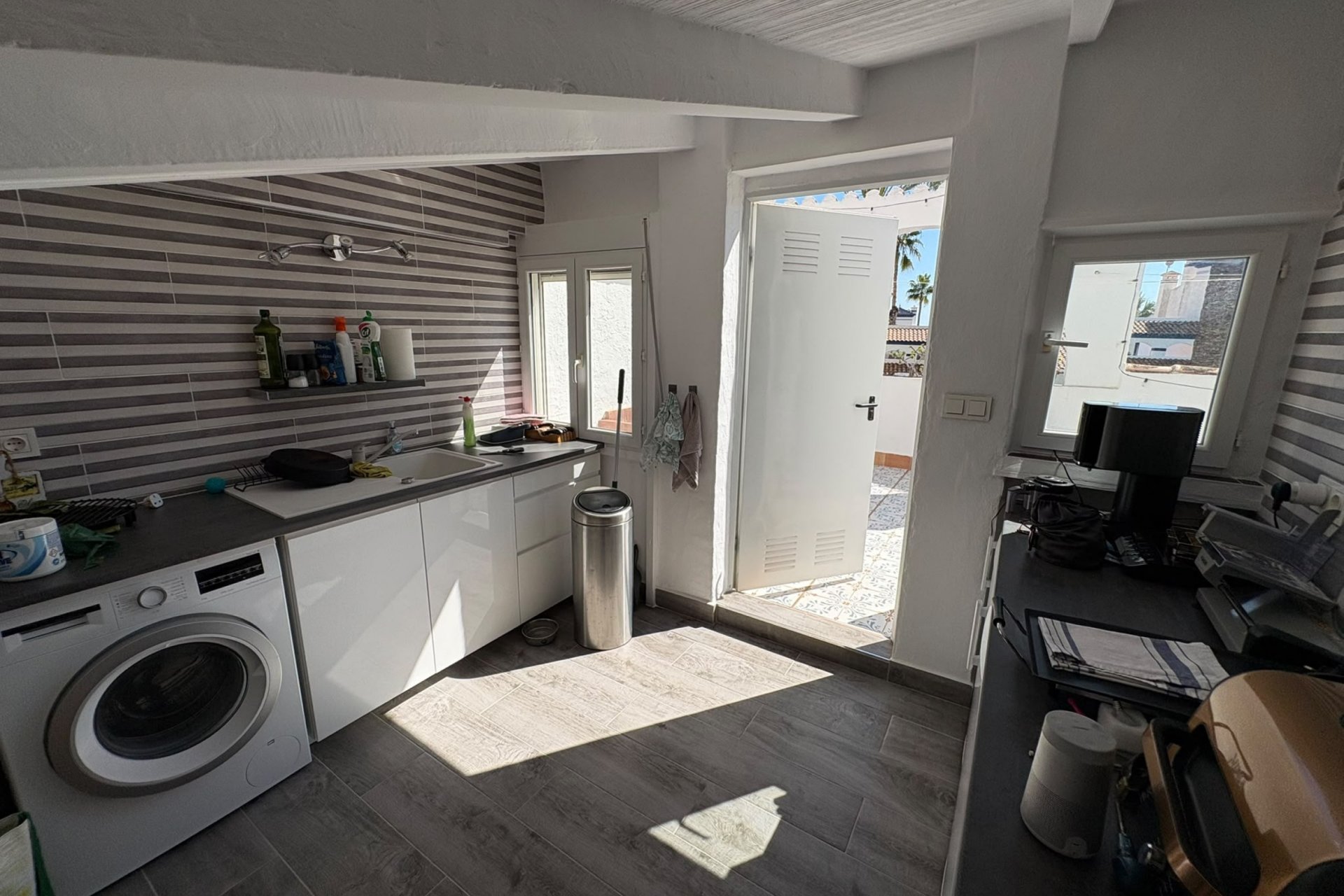 Resale - Villa -
Villamartin - Costa Blanca