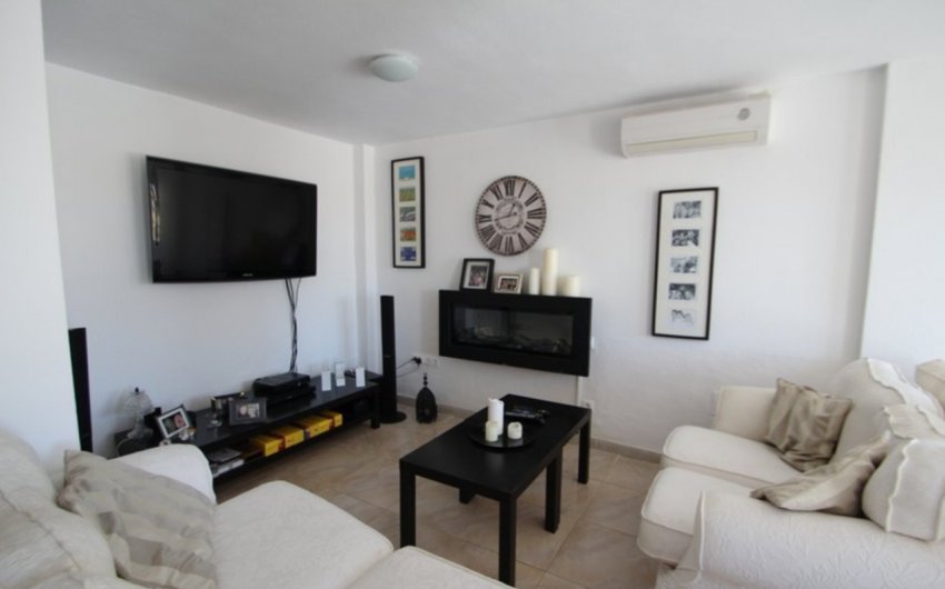 Resale - Villa -
Villamartin - Costa Blanca