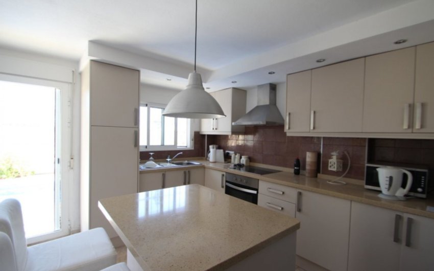 Resale - Villa -
Villamartin - Costa Blanca