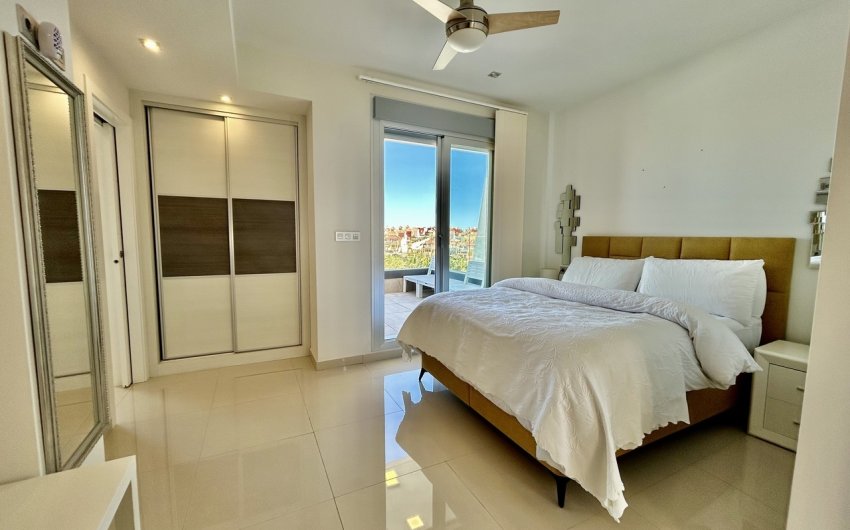Resale - Villa -
Villamartin - Costa Blanca