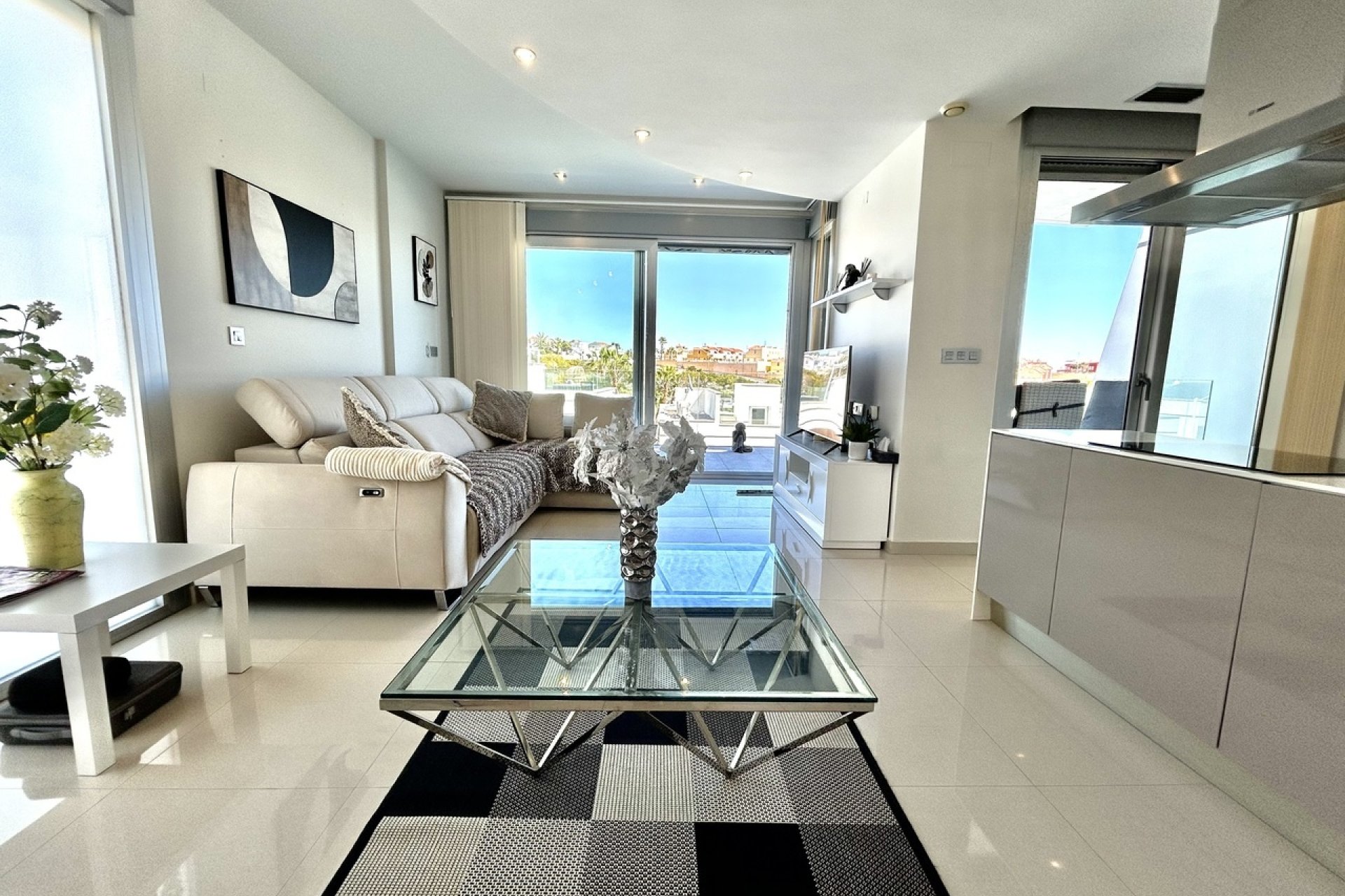 Resale - Villa -
Villamartin - Costa Blanca