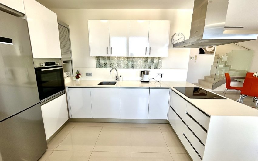 Resale - Villa -
Villamartin - Costa Blanca