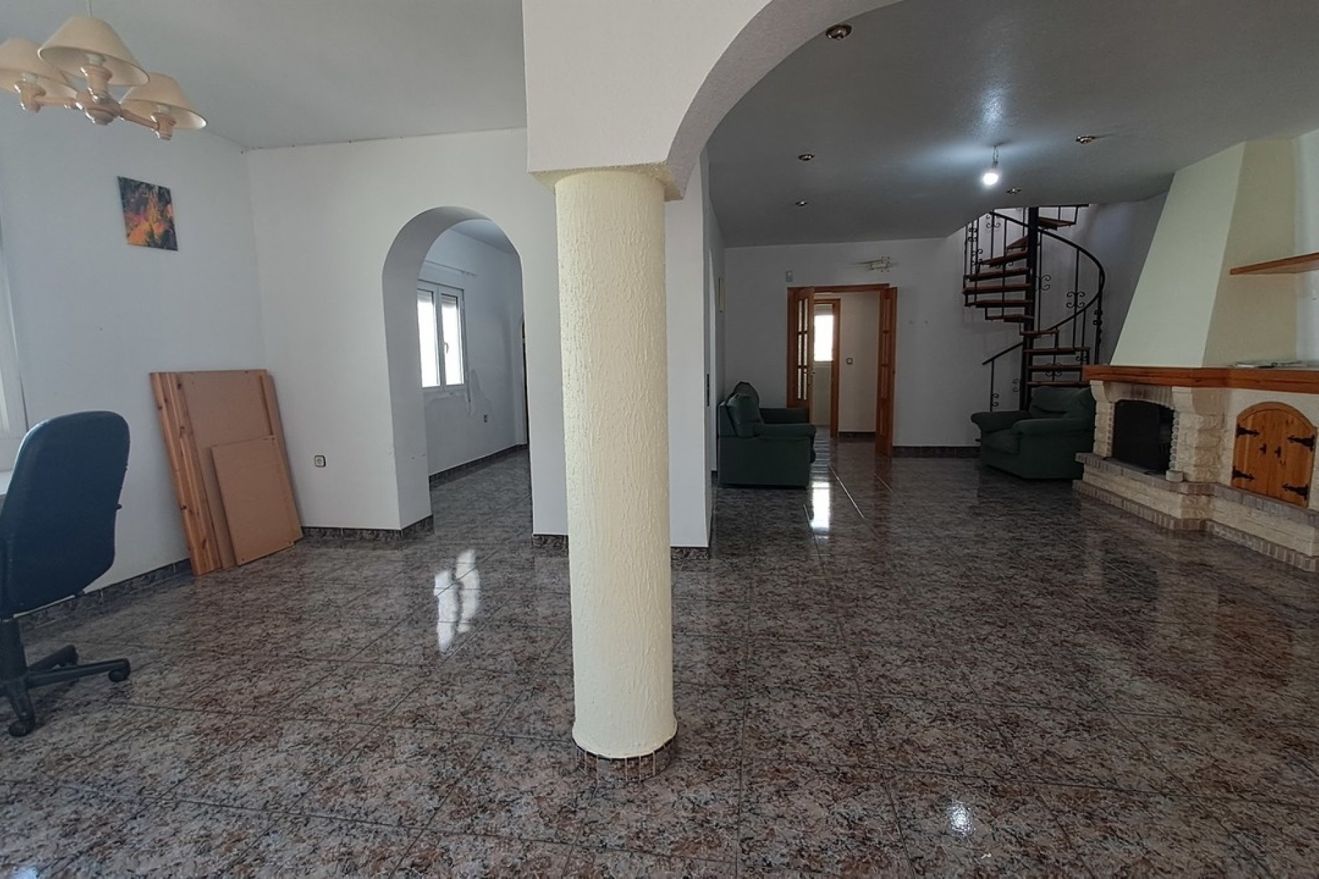Resale - Villa -
Villamartin - Costa Blanca