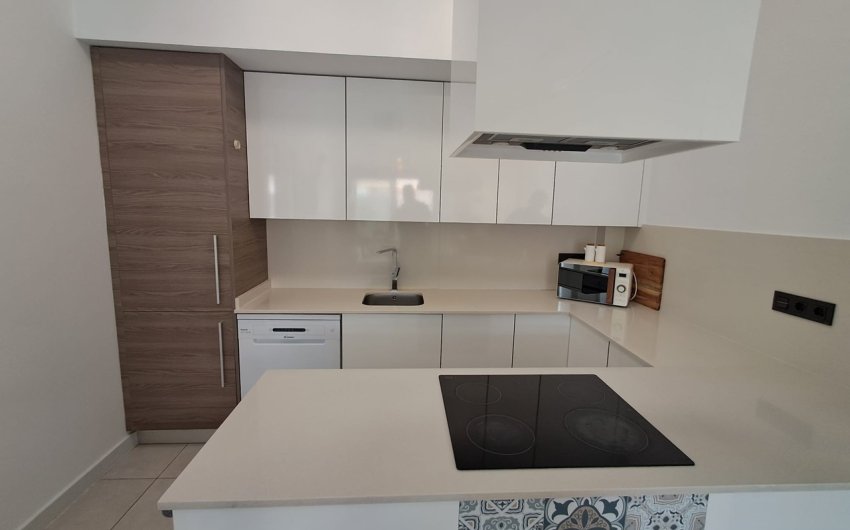 Resale - Villa -
Villamartin - Costa Blanca