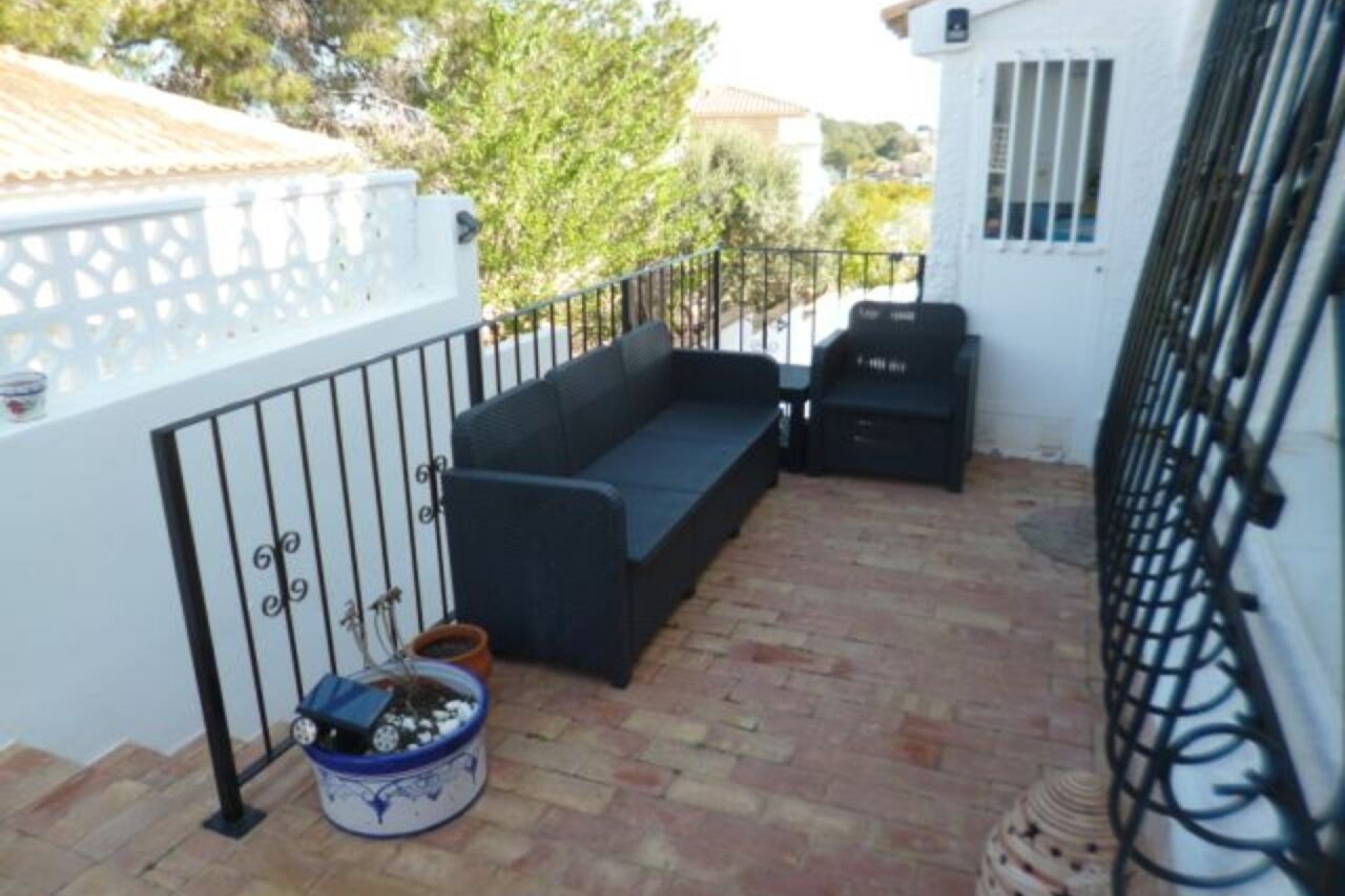 Resale - Villa -
Villamartin - Costa Blanca