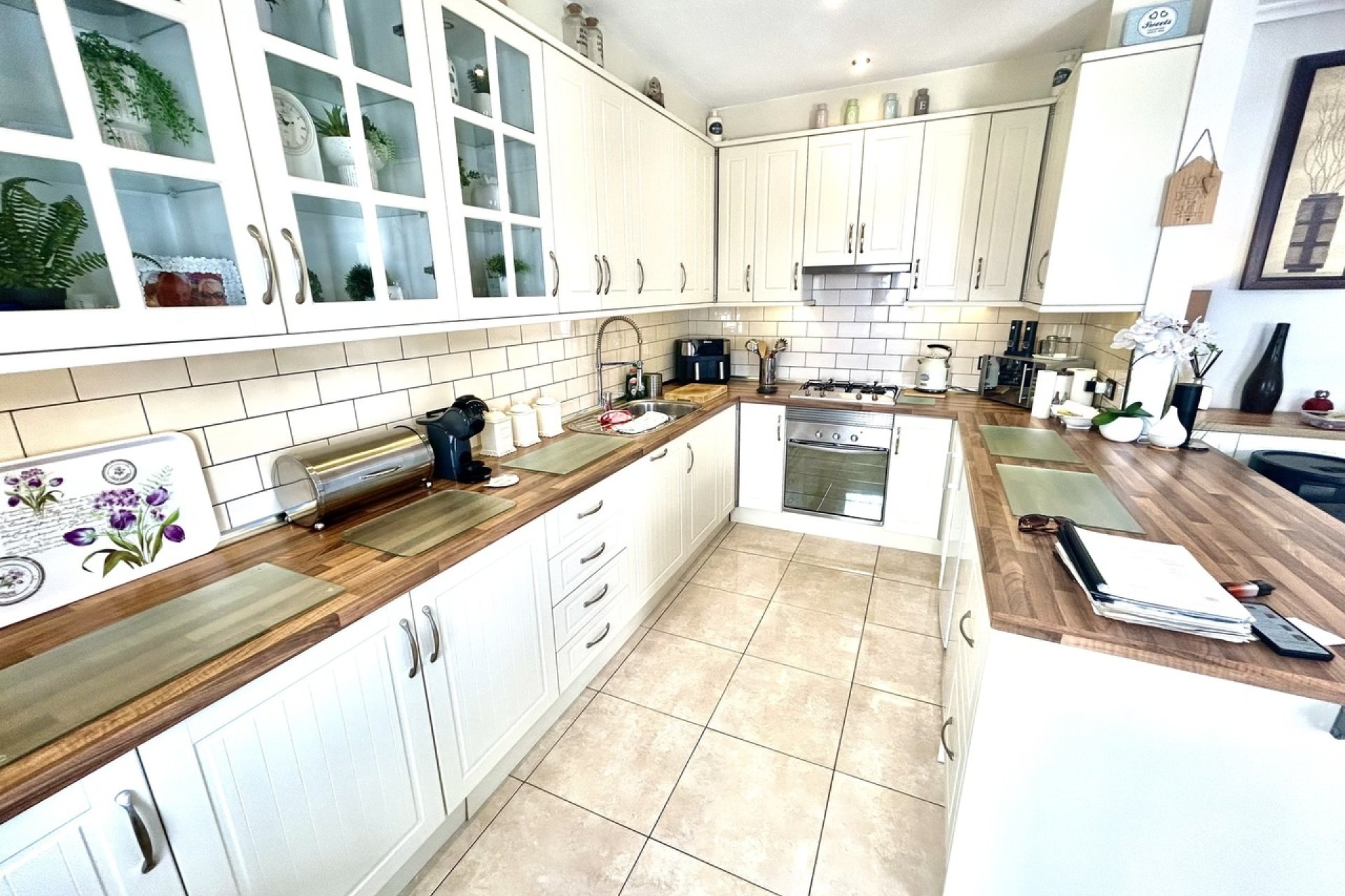 Resale - Villa -
Villamartin - Costa Blanca