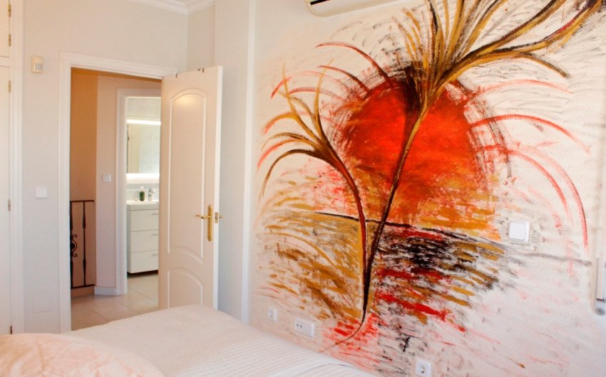 Resale - Villa -
Villamartin - Costa Blanca