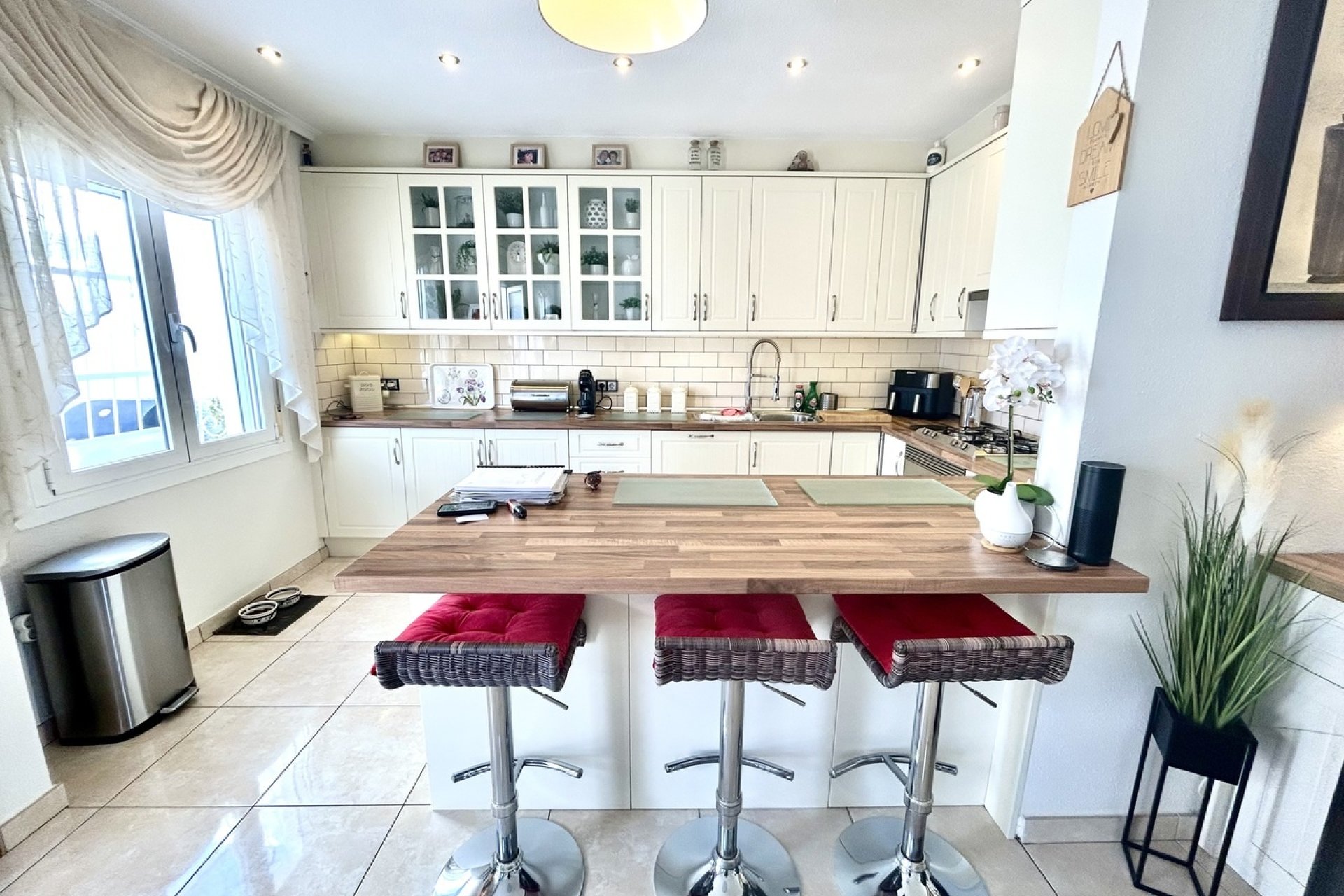 Resale - Villa -
Villamartin - Costa Blanca