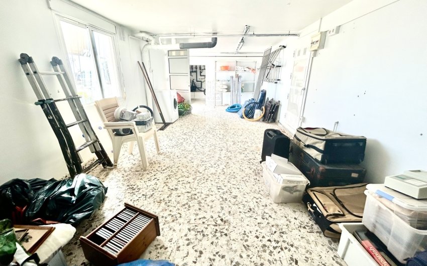 Resale - Villa -
Villamartin - Costa Blanca