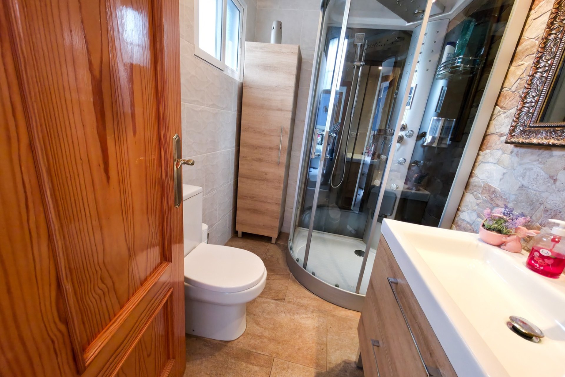 Resale - Villa -
Villamartin - Costa Blanca