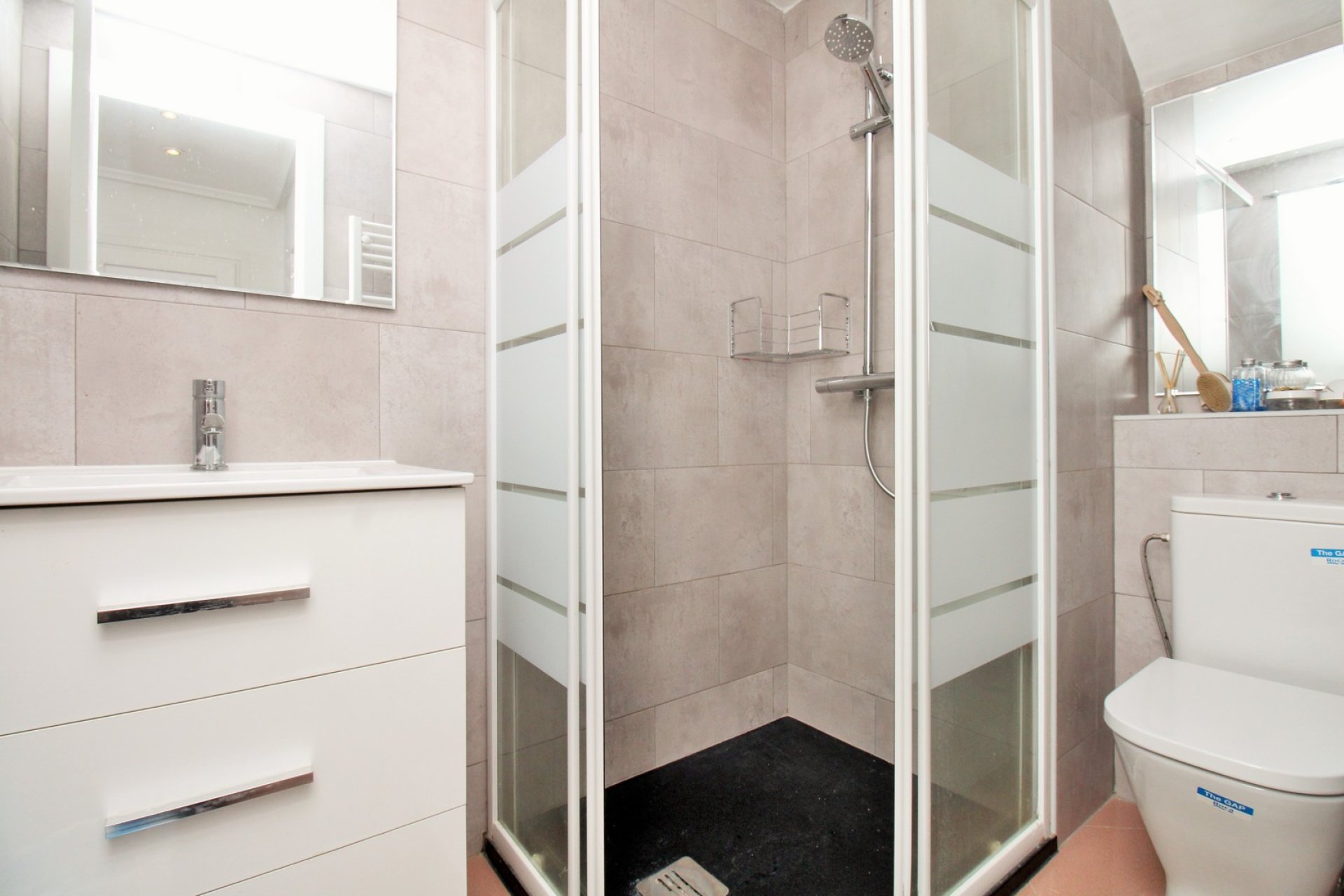 Resale - Villa -
Villamartín - Los Dolses