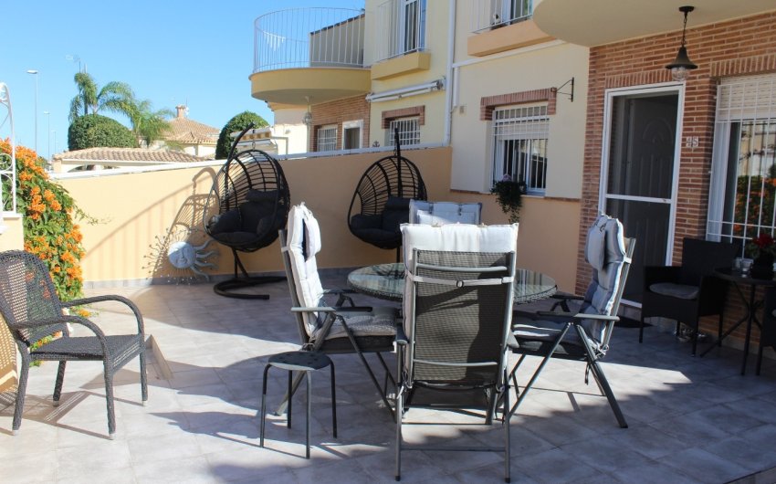 Resale - Villa -
Villamartín - PAU 8