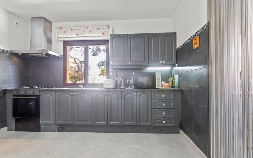 Resale - Villa -
Villamartín - Res. Las Filipinas