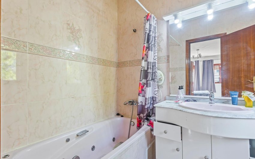 Resale - Villa -
Villamartín - Res. Las Filipinas