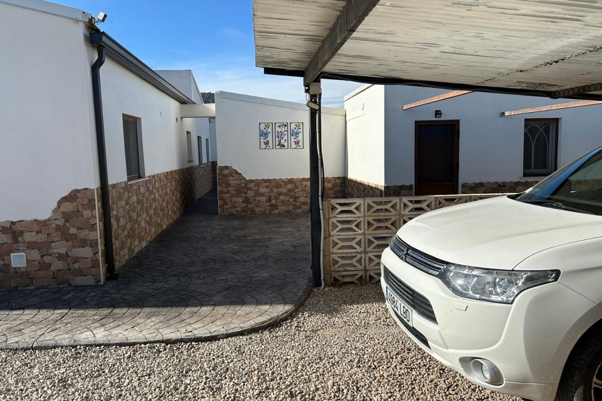 Resale - Villa -
Villena
