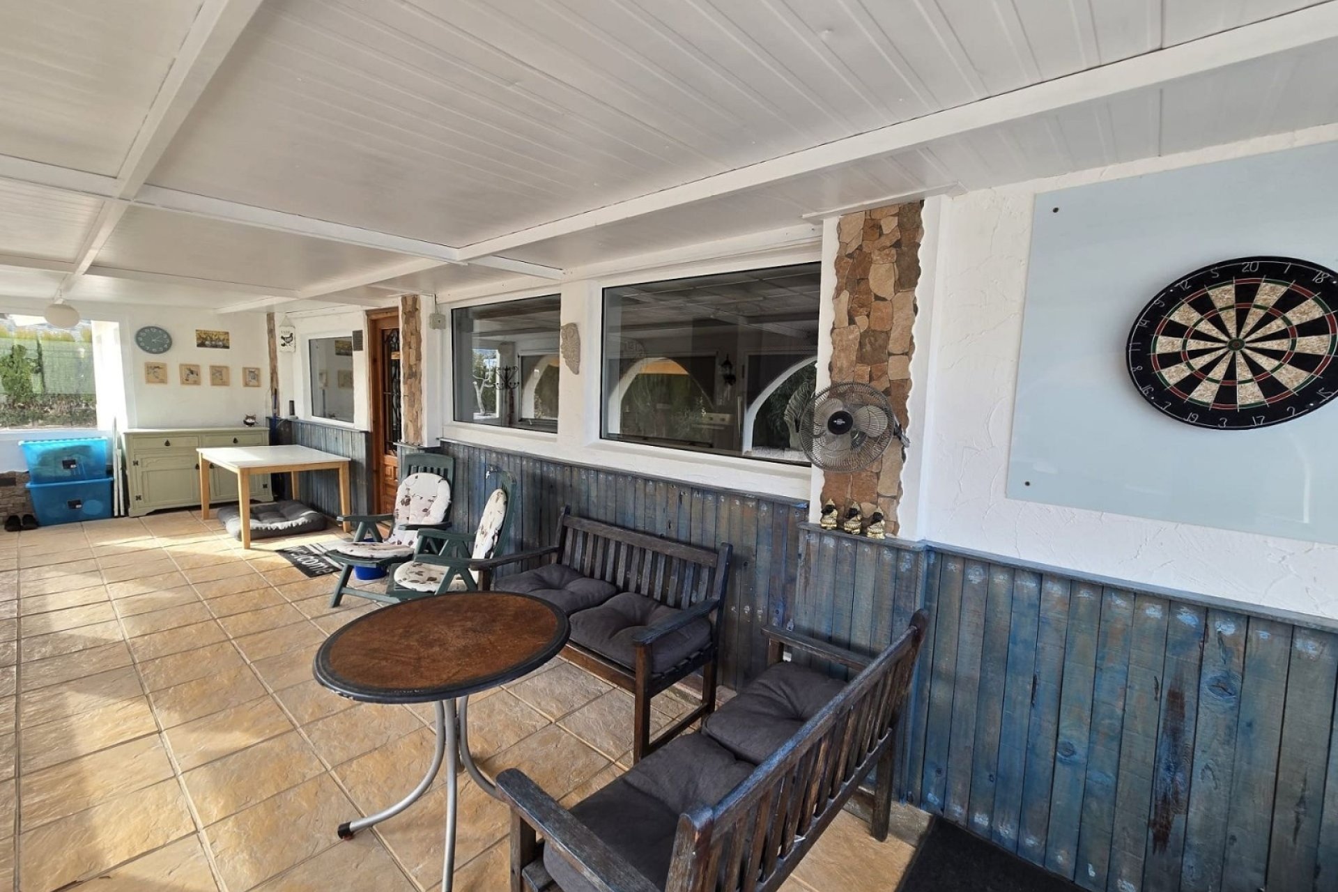 Resale - Villa -
Villena