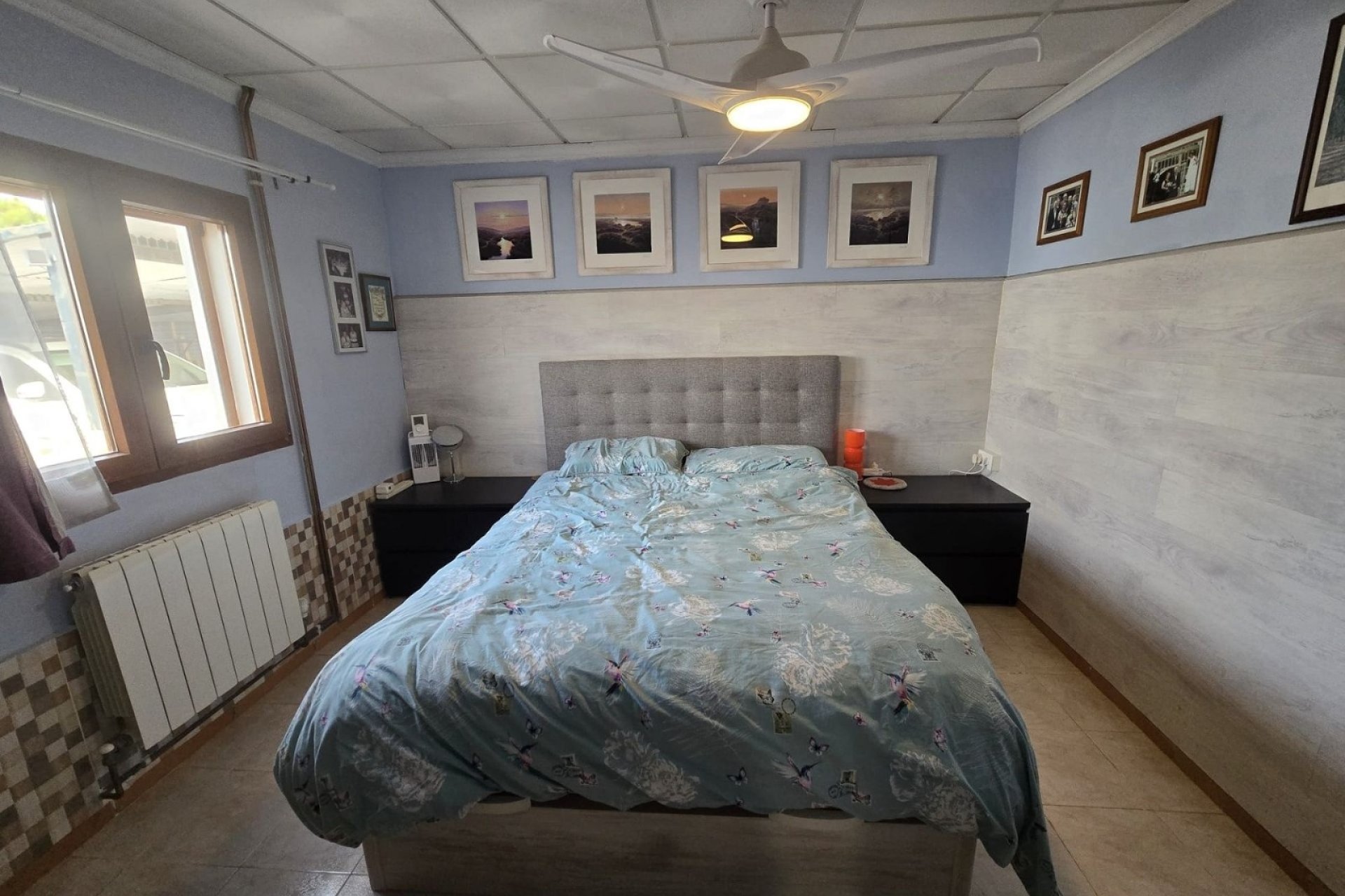 Resale - Villa -
Villena