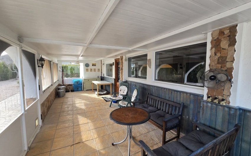 Resale - Villa -
Villena