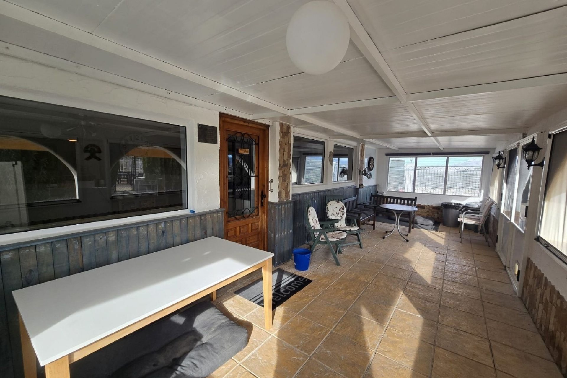 Resale - Villa -
Villena