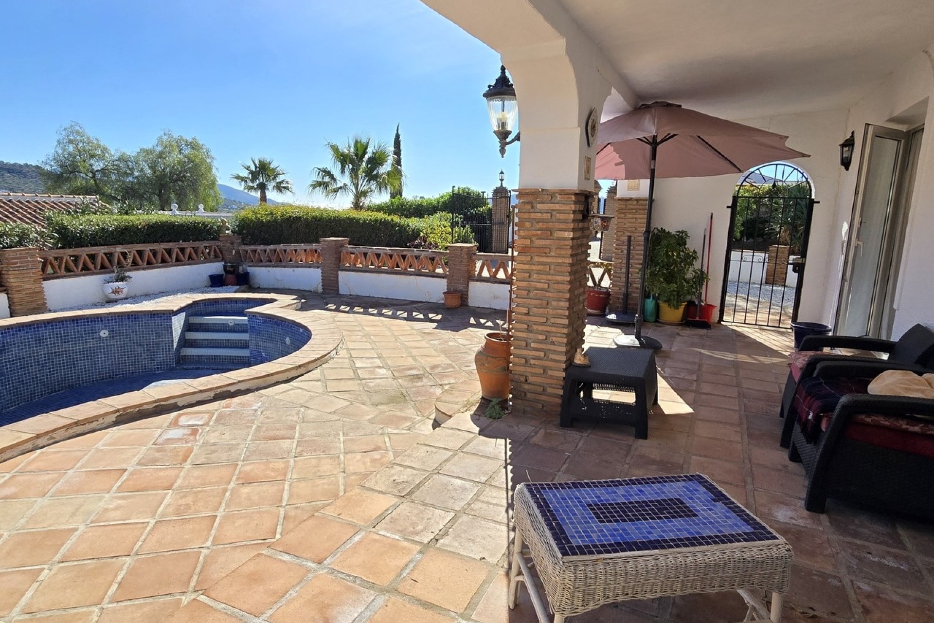 Resale - Villa -
Vinuela - Inland