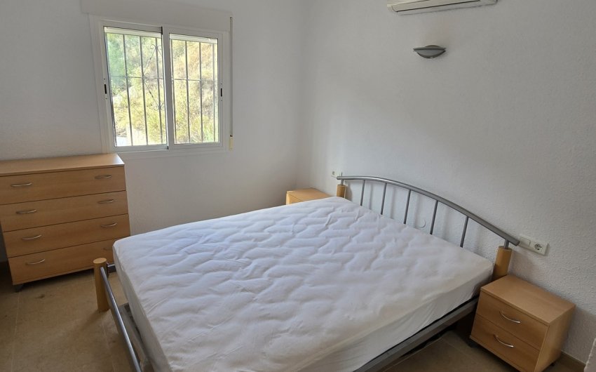 Resale - Villa -
Vinuela - Inland