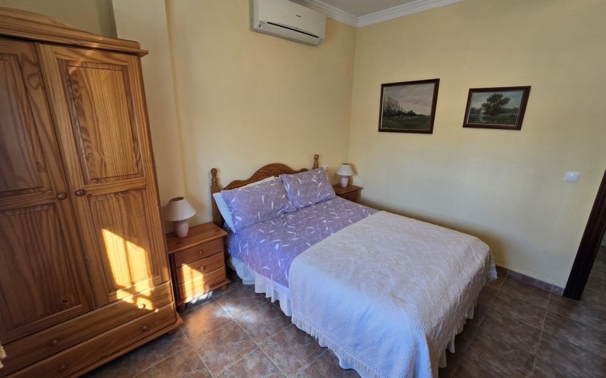 Resale - Villa -
Vinuela - Inland